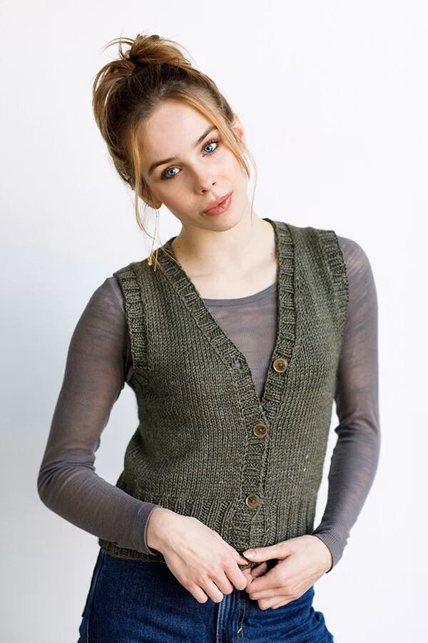 1684 Damväst med knappar