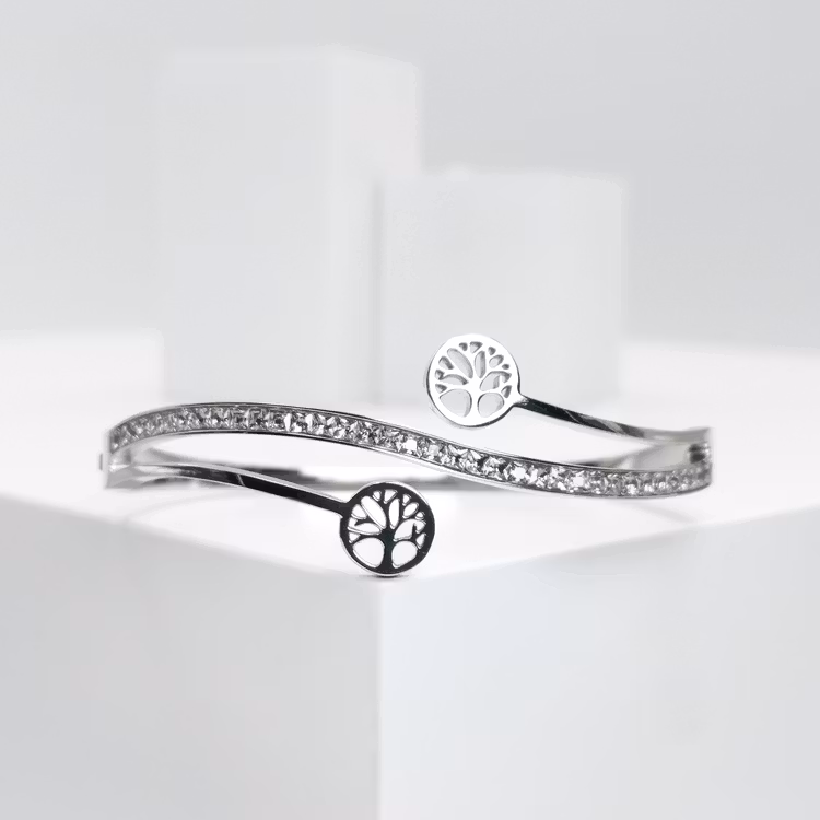 Tree of life harmony S Armband bild 4 är en Elegant, tidlös, och modern accessoar. Otroligt Vacker design av SWEVALI för alla tillfälle. Smycken är av hög kvalité Stainless Steel. Passar perfekt för d