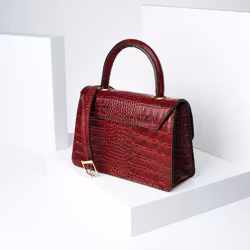 Leather Sling Bag "Coco Carmine" The Classy - SWEVALI