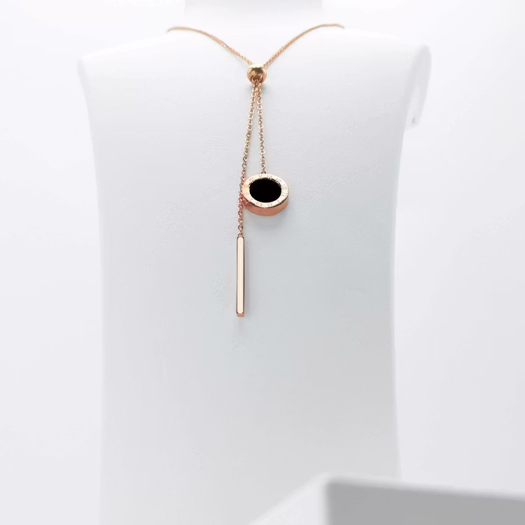 Era Elegance Grace Brace bild 5 Dam halsband. Modern, stilren och exklusive Smycke.