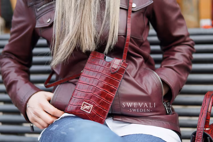 Bild 5 Genuine Leather Phone pouch mobilfodral och lyxig phone case Croco Carmine pattern