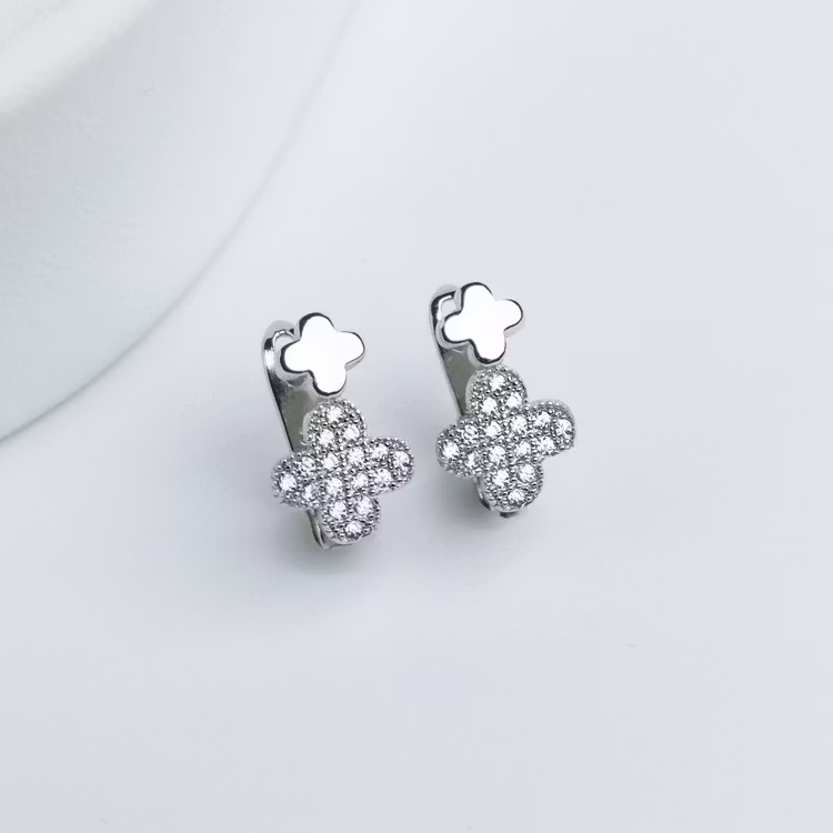 1 - Clover babe Silver Örhänge 925 Modern and trendy earings and women jewelry and accessories