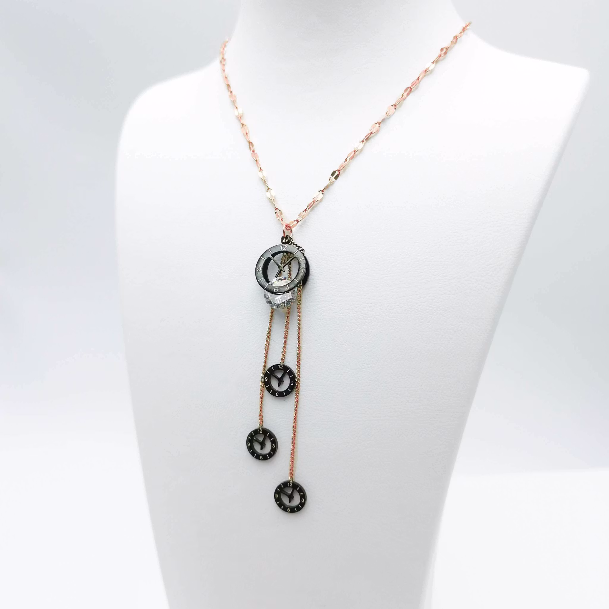 1- Lifetime Moments Halsband Modern and trendy Necklace and women jewelry and accessories from SWEVALI fashion Sweden