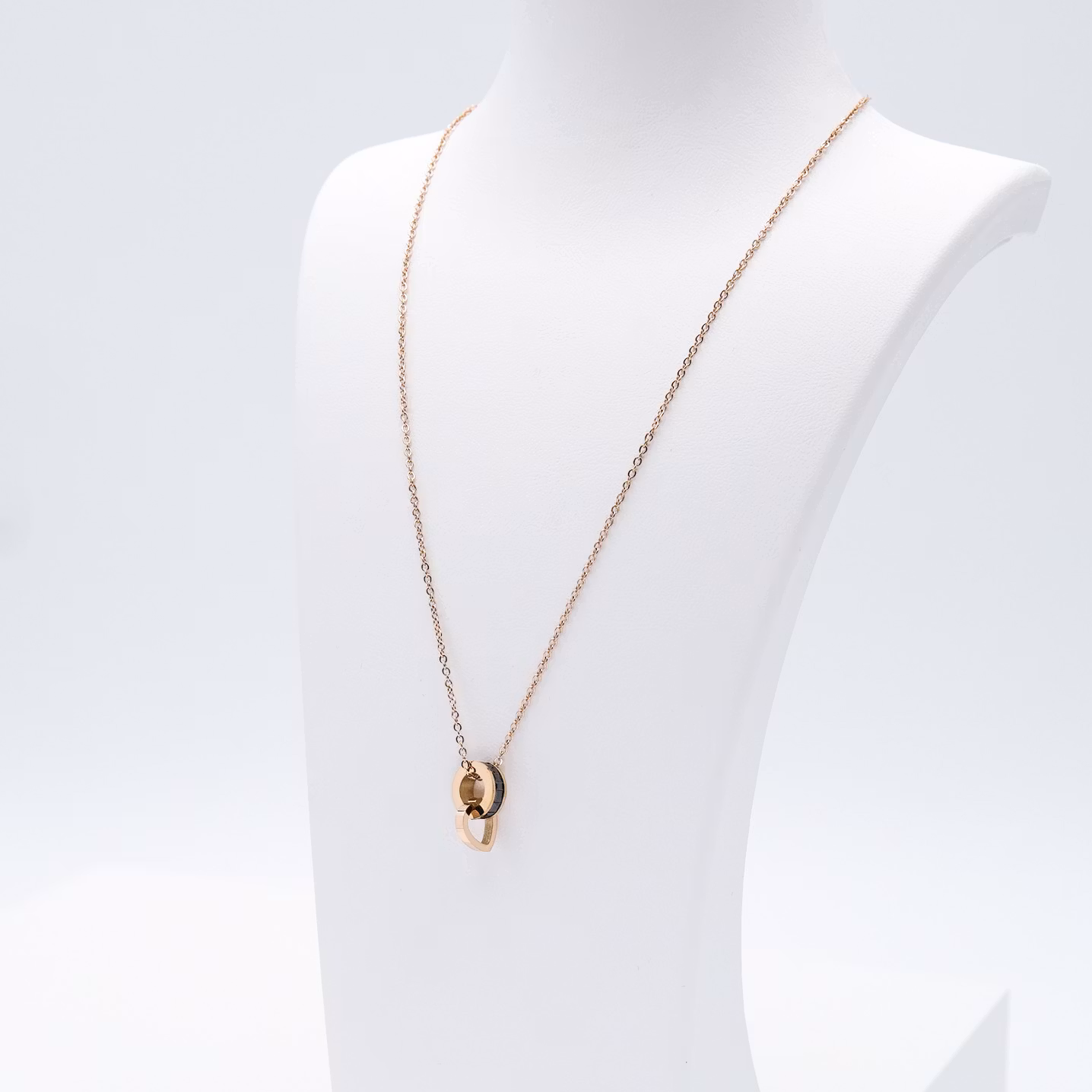 4- Night Memories Rose Edition Halsband Modern and trendy Necklace and women jewelry and accessories from SWEVALI fashion Sweden