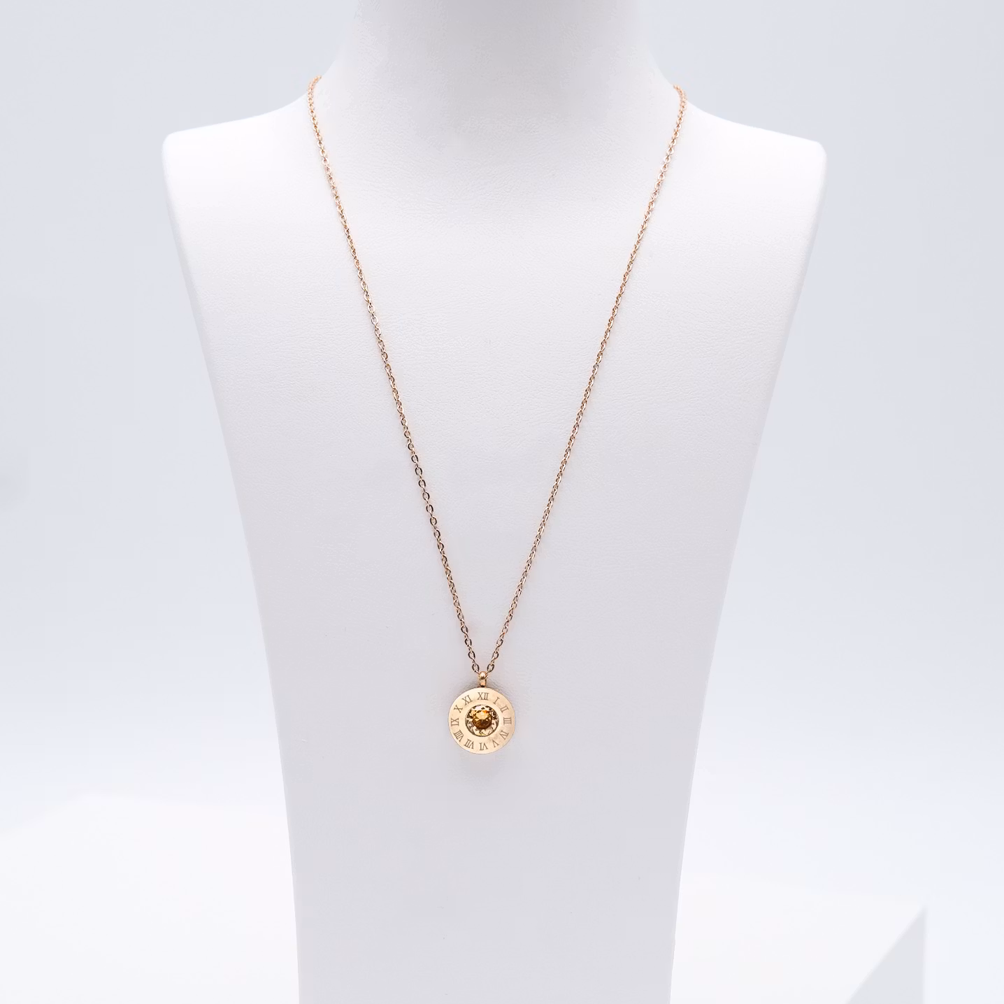 4- 4 Queen Diamonds Necklace Rose Edition Halsband Modern and trendy Necklace and women jewelry and accessories from SWEVALI fashion Sweden