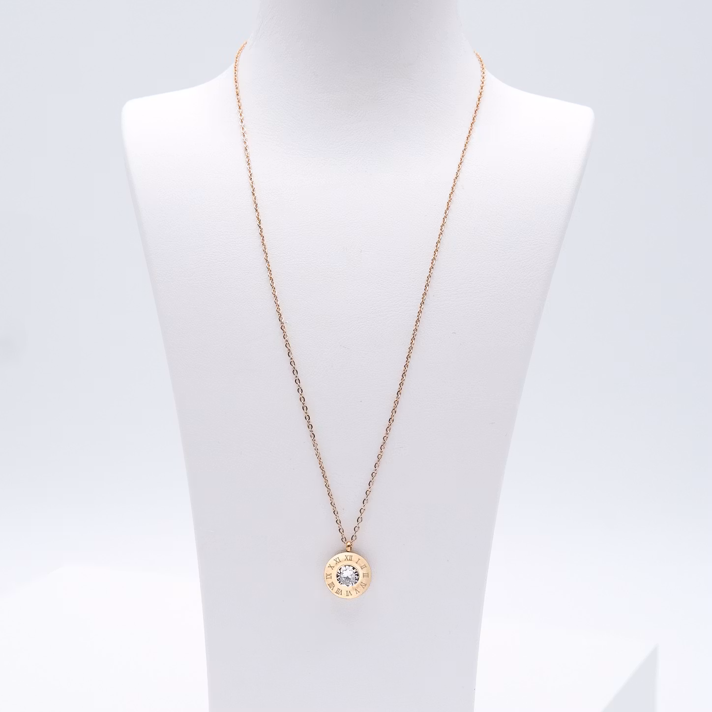 1- 4 Queen Diamonds Necklace Rose Edition Halsband Modern and trendy Necklace and women jewelry and accessories from SWEVALI fashion Sweden