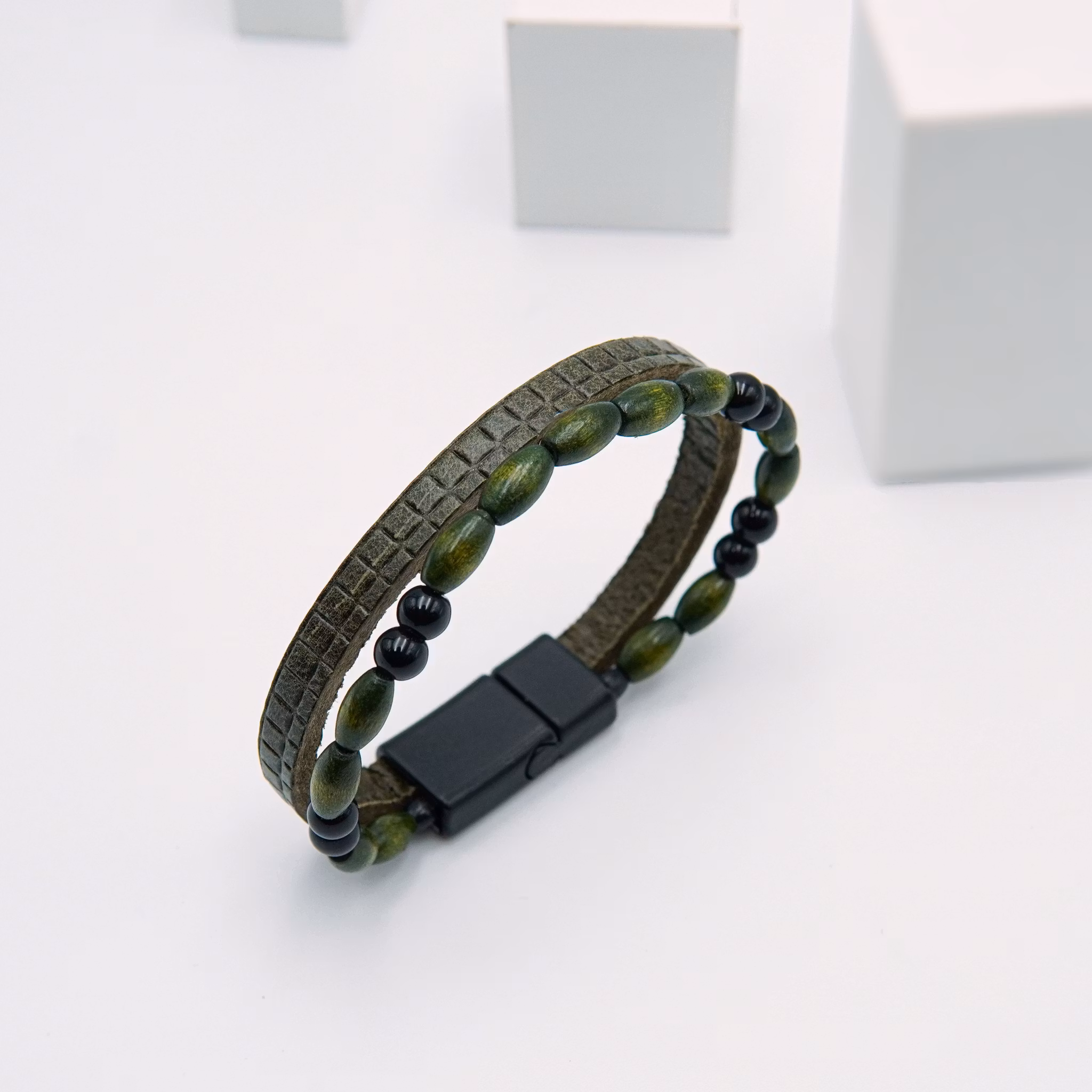 2 Lucky Shot Green- Herr Leather Pärlrarmband  - SWEVALI