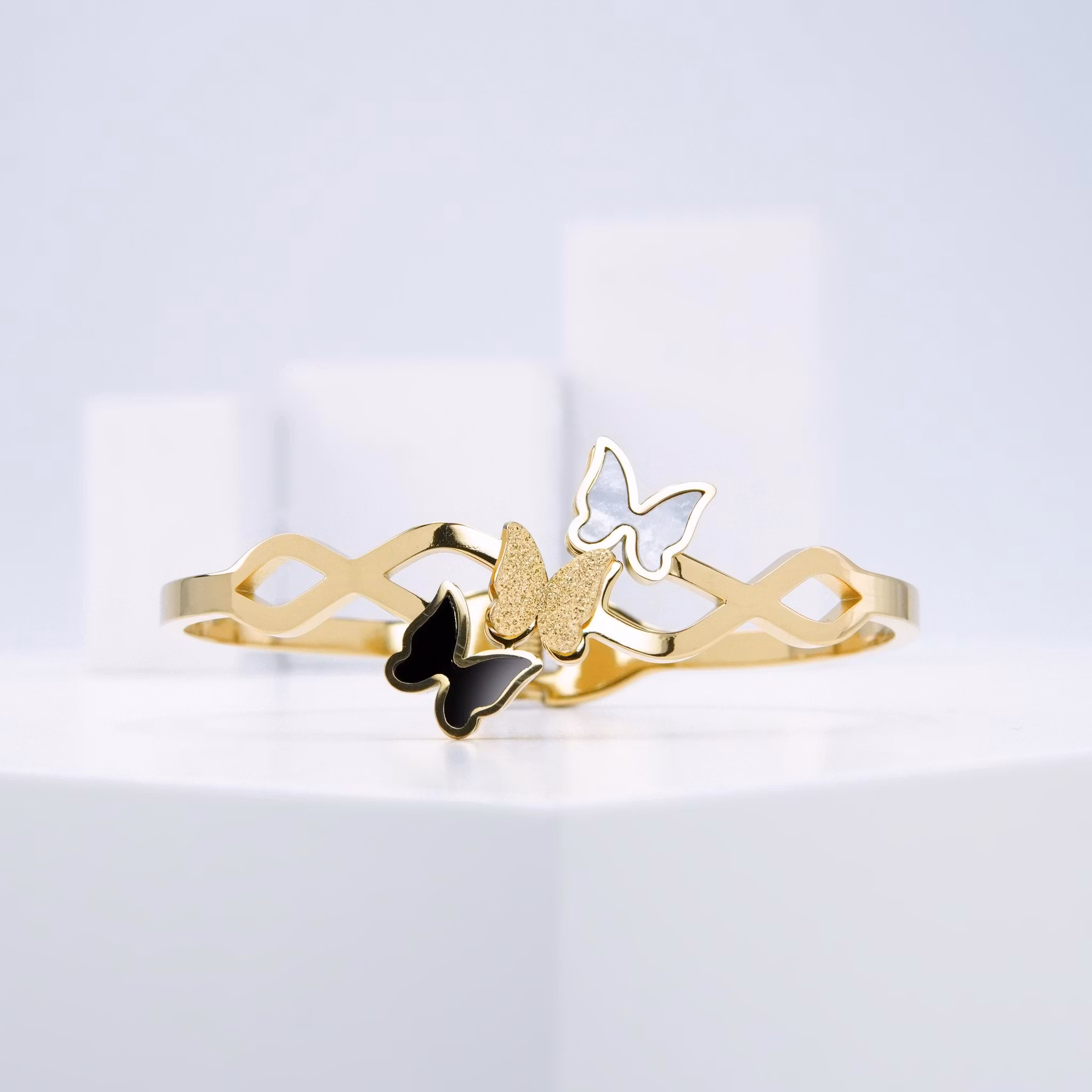 3 Butterfly Worldwide - Armband Dam Gold Edition - SWEVALI