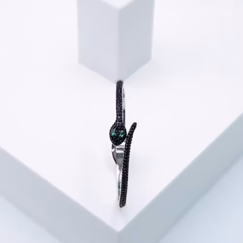 Py-thone Black Grace - Black Diamond Mode Armband Dam - SWEVALI