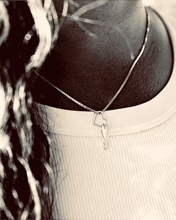 Mini key, hängsmycke i silver