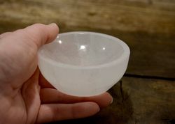 Vit Selenit, rund skål, liten