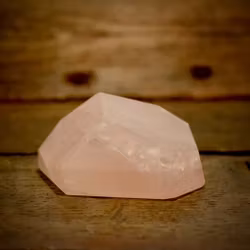 Rosenkvarts, fri form, 294 gram