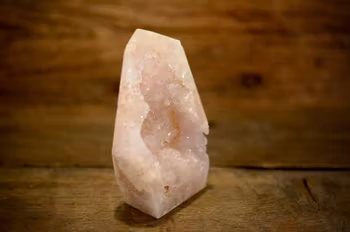 Rosa ametist och blomsteragat, fri form, 136 g