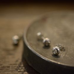 Örhängen i silver med Stjärntecken