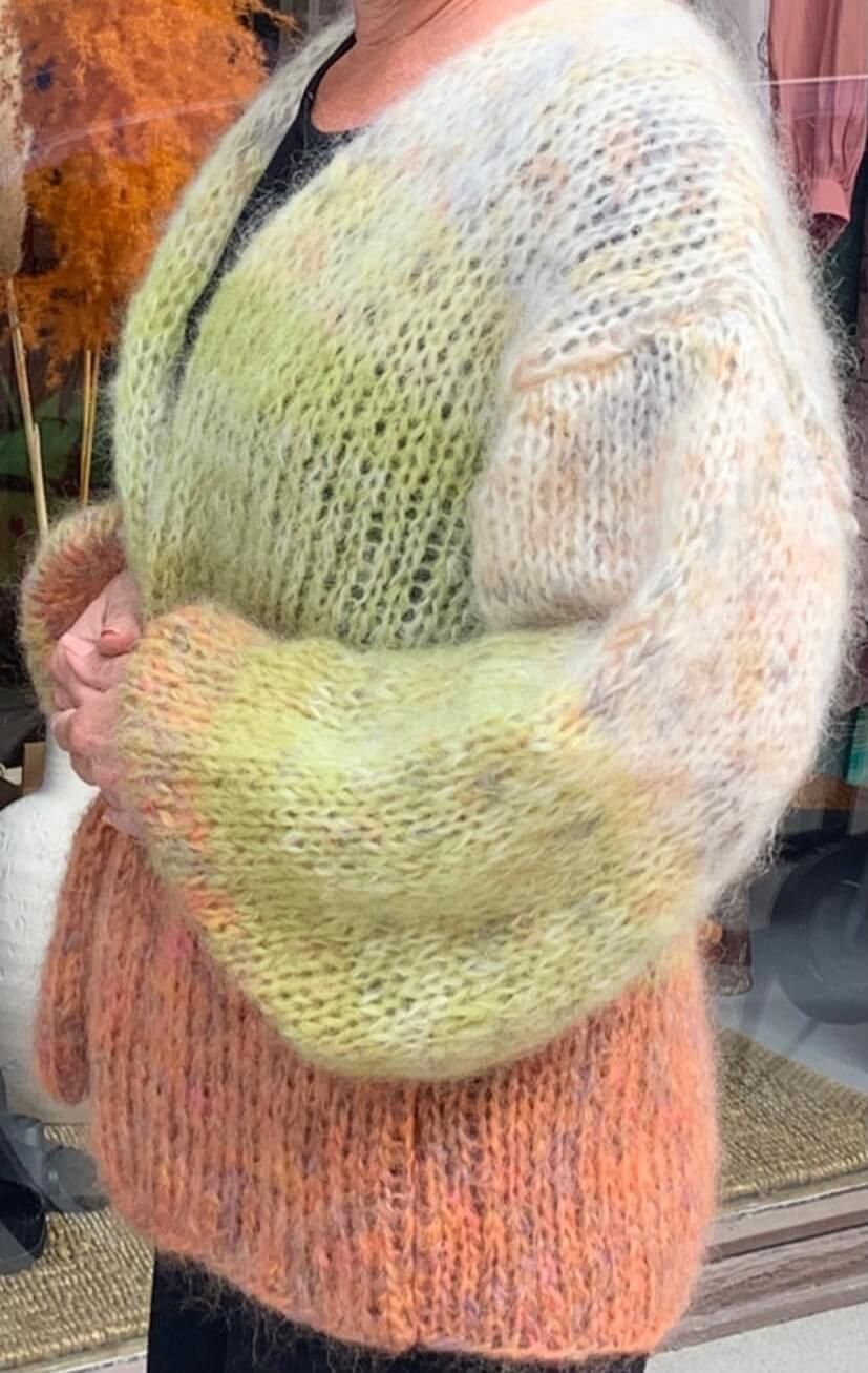 handstickad mohairkofta nr20