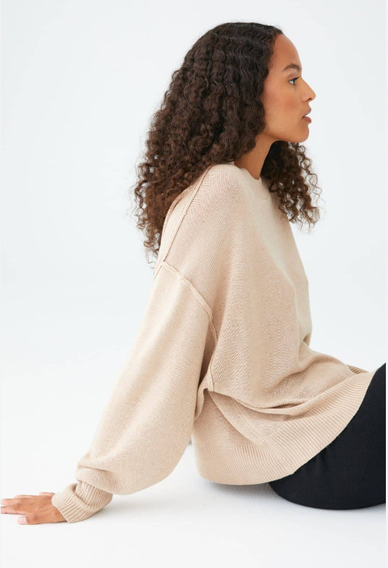 Stickad boxy sweater bambu cashmere Movesgood