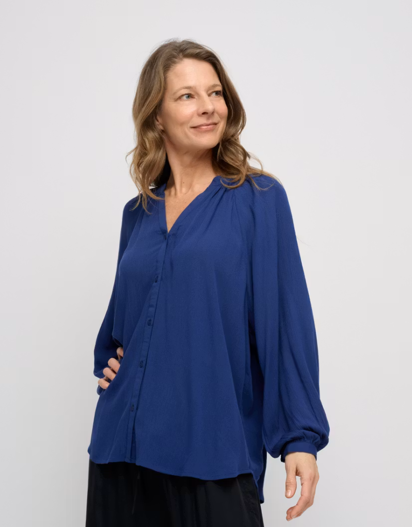 harmony shirt, skjorta i crepad tunn viscose från moshi moshi mind