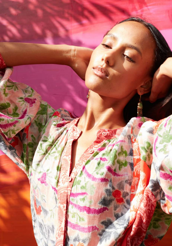 Kia Blouse