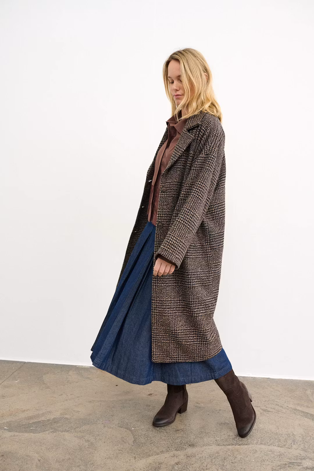 Harriet Coat en avslappnad kappa i rymlig luftig modell, i lite vintagestil, från Agenda with passion.