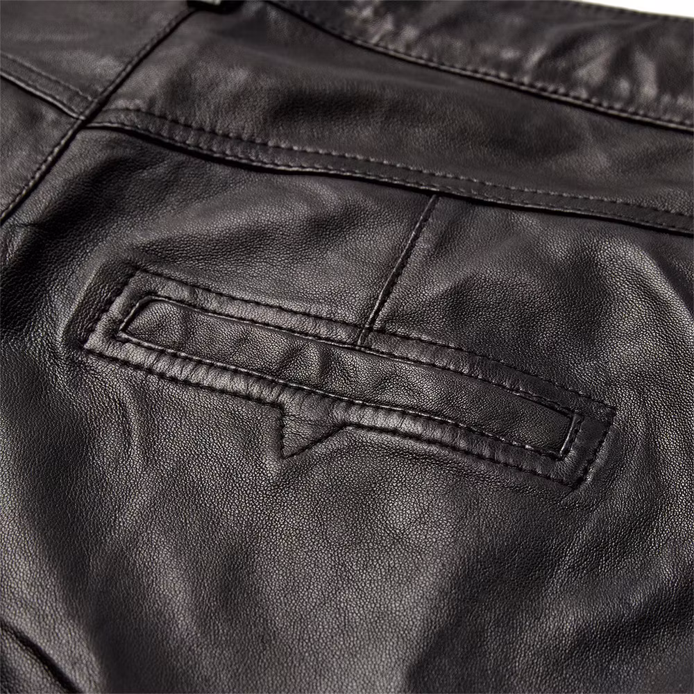 Boa leather pants, mjuk skinnbyxa med vida ben, från Depeche.