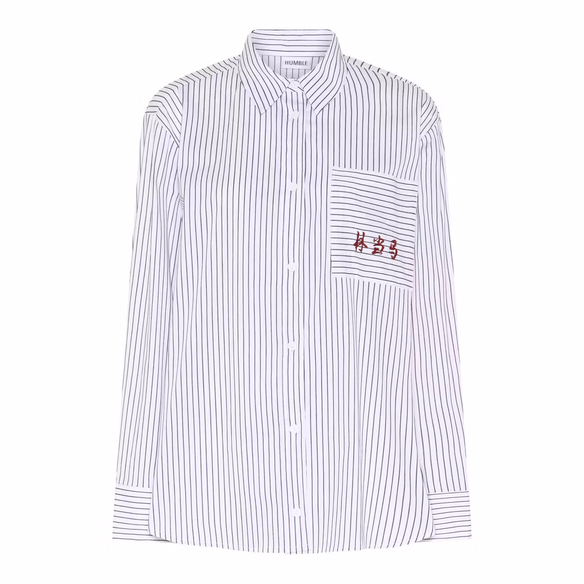 Madita Shirt, kritstrecksrandig bomullsskjorta med broderat hjärta på ryggen, från Humble by Sofie.