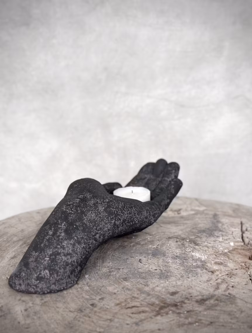 Goro - Stone hand