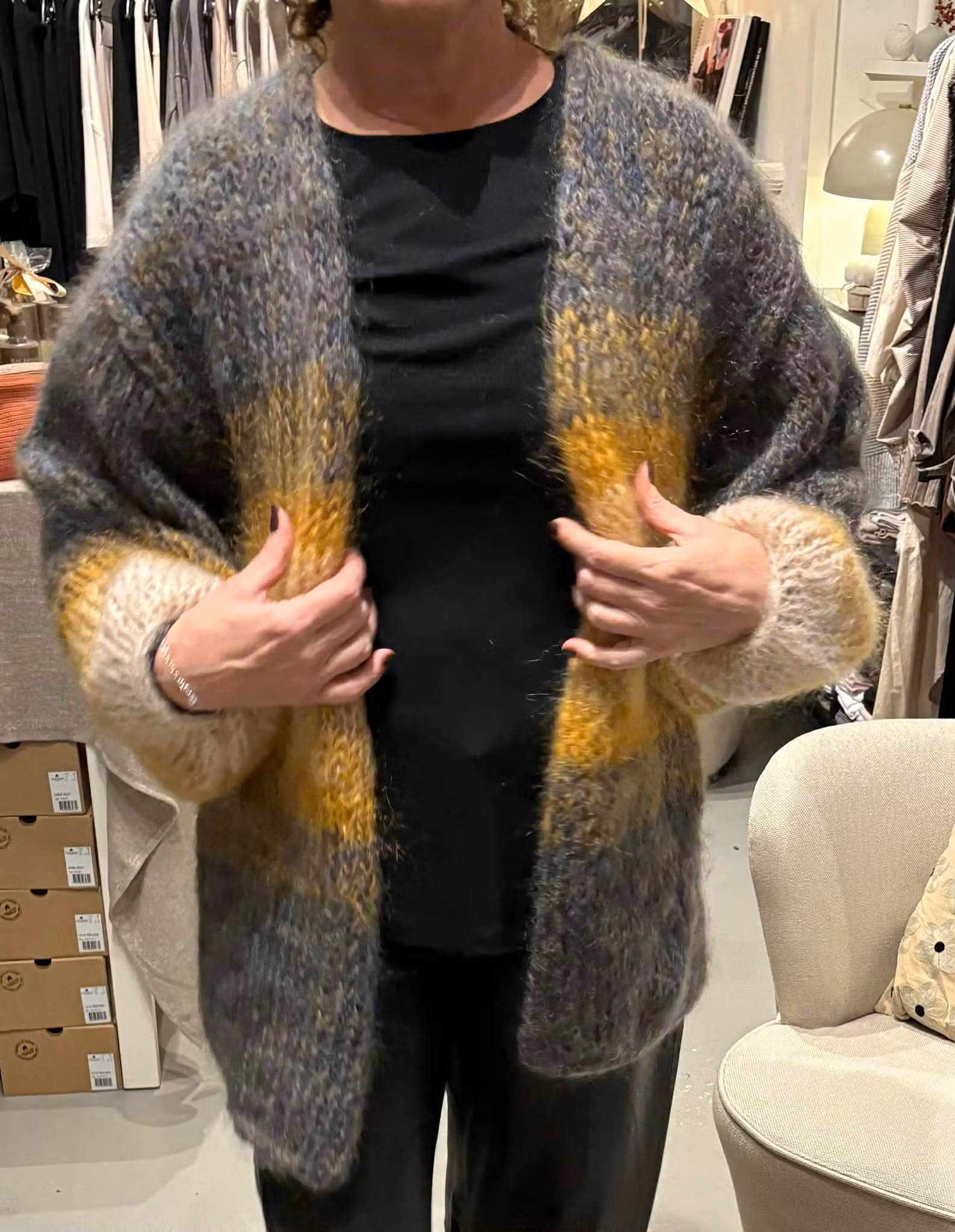 Handstickad mohairkofta, av EMSA, med puffärm. Mohair, ull, silke alla är unika koftor