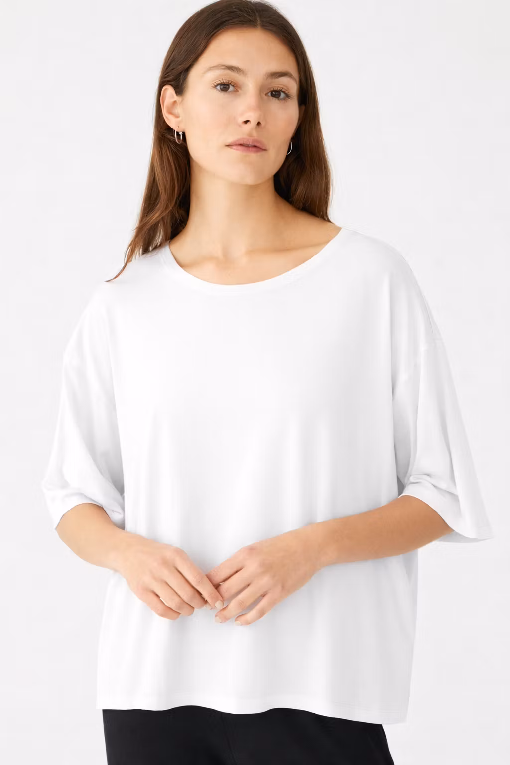 Olivia top från Movesgood, vid t-shirt top i skön bambulyocell.