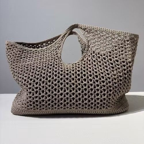 Sweet Crochet Basket Sand