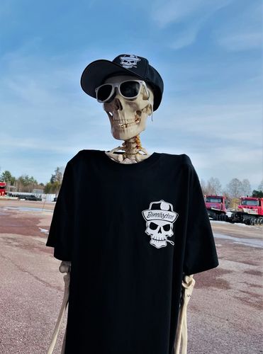 T-shirt med litet tryck fram