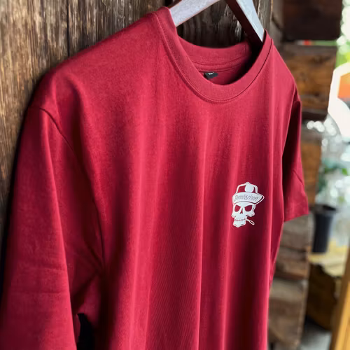 T-shirt Vinröd