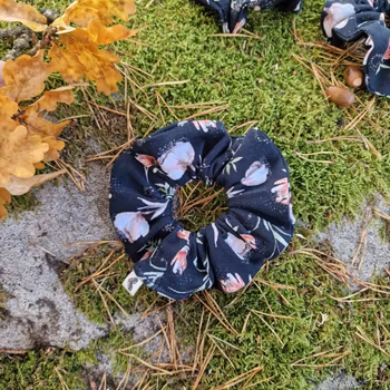 Scrunchie, Liljefrö.