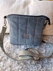 Rödtotts crossbody bag i manchester, Grågrön.