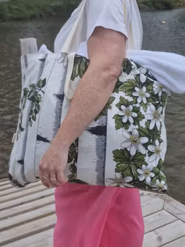 Rödtotts stora strandväska, Vitsippslunden.