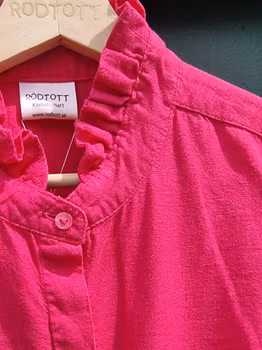 Rödtotts Skjortblus Ärmlös, Fuchsia, storlek 42.