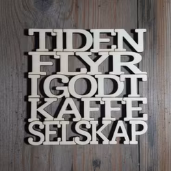 Coaster - Tiden flyr i godt kaffeselskap - 3mm bjørkefiner