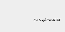 Live Laugh Love KORN 73x9 SVART