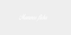 Mammas flicka 30x8 VIT