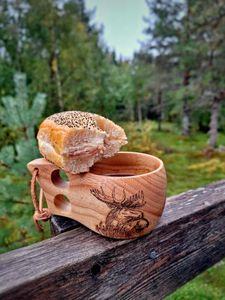Träkåsa med älggravyr [175ml]