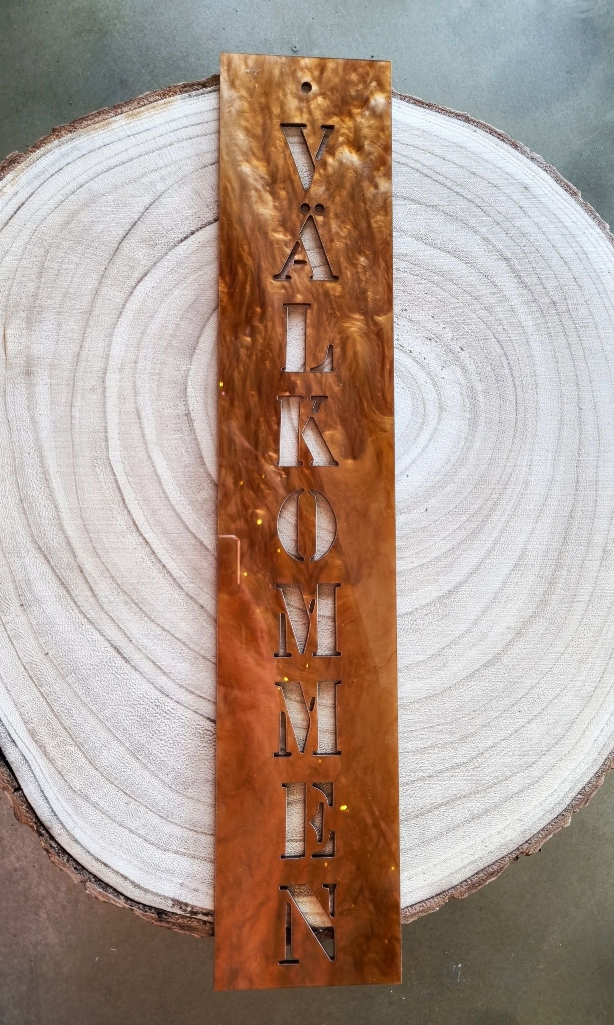 Skylt: Välkommen [rost]