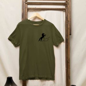 T-shirt: Svart häst [grön]
