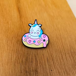Pin: Unicorn munk