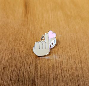 Pin: Fingerhjärta