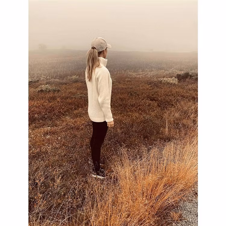 Vildmark tröja – Offwhite