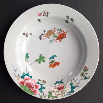 Kopia Chinese antique famille rose deep plate with crabs, Qianlong period #2792