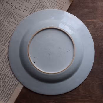 Antique Chinese porcelain plate first half of 18th C Yongzheng / Qianlong