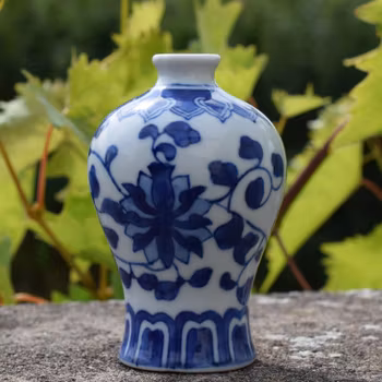 Vintage Chinese Blue and white miniature Meiping Vase 1900's