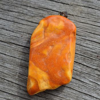 Natural amber pendant danish design hand carved egg yolk 6.6g 1980's Sagittarius #2527