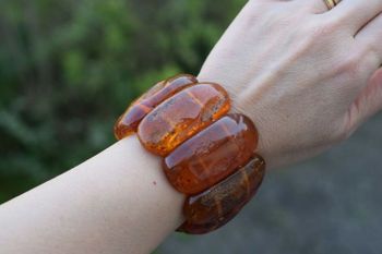 Natural Amber danish raw stone amber bracelet many inclusions insects large 85g #2375