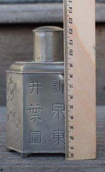 Antique Chinese Swatow (Shantou) pewter tea caddy #2531
